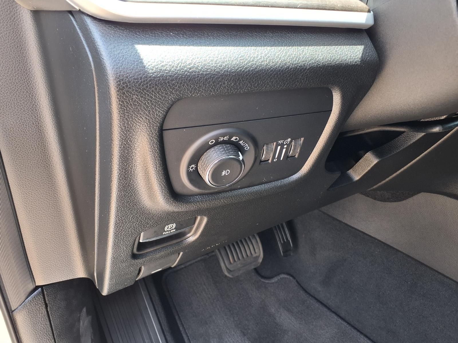 2025 Jeep Grand Cherokee Limited 4X4 BLACKOUT