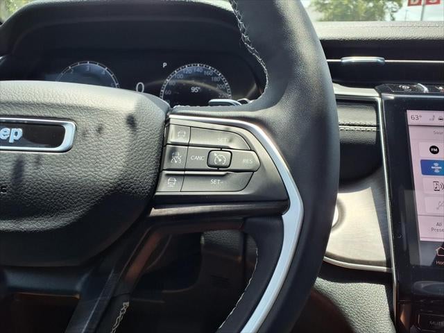 2025 Jeep Grand Cherokee Limited 4X4 BLACKOUT