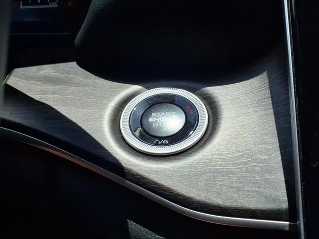 2025 Jeep Grand Cherokee Limited 4X4 BLACKOUT