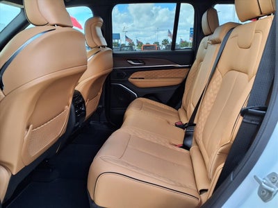 2025 Jeep Grand Cherokee Summit