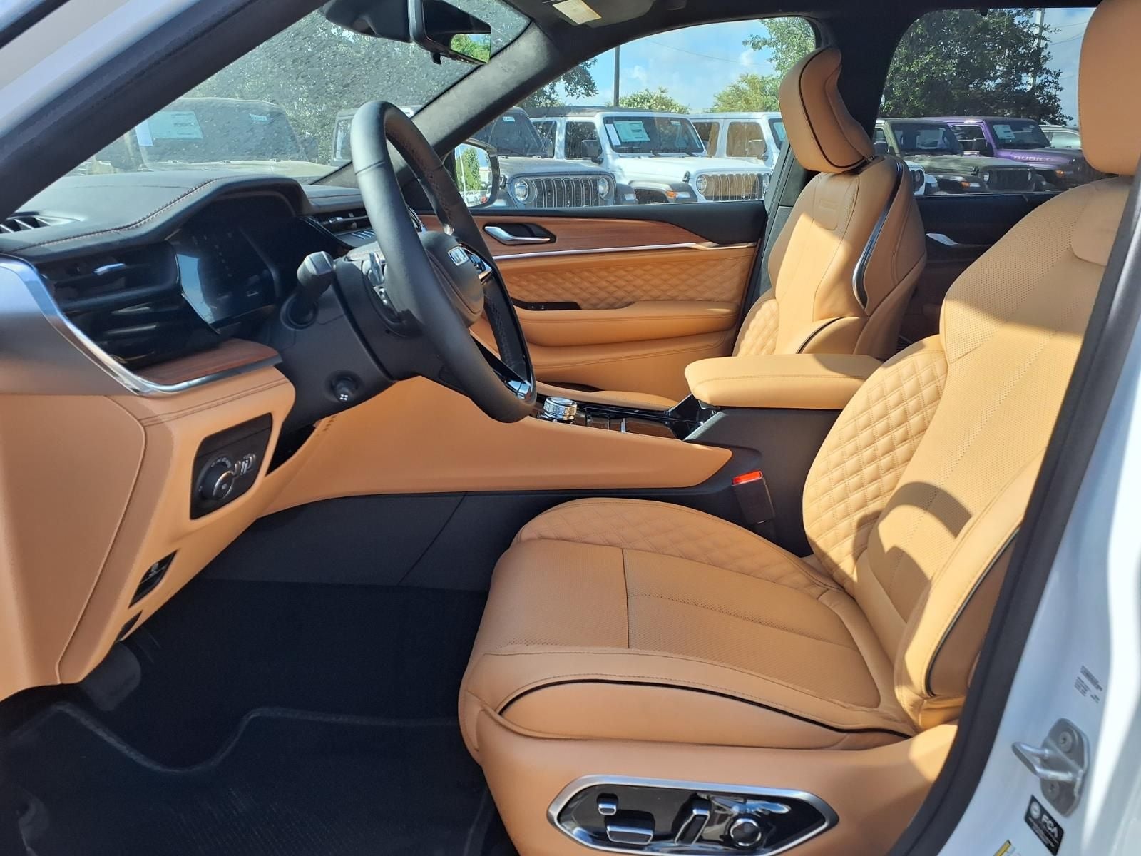 2026 Jeep Grand Cherokee Summit