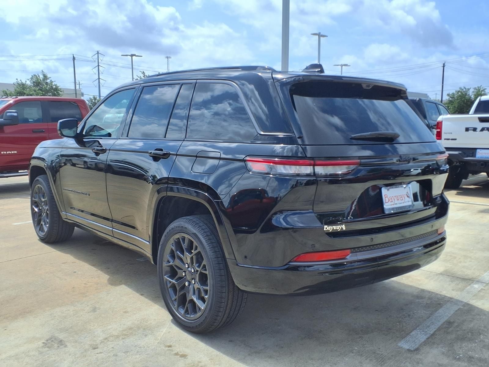 2026 Jeep Grand Cherokee Summit