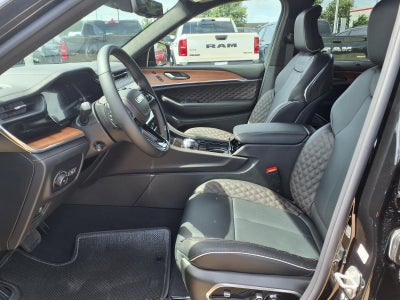 2026 Jeep Grand Cherokee Summit