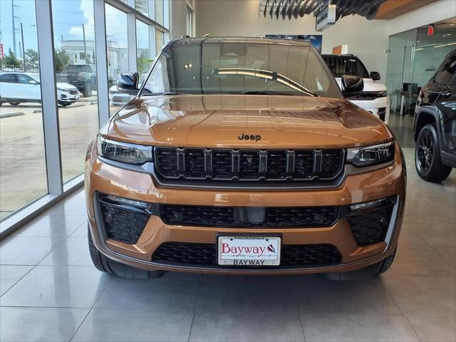 2026 Jeep Grand Cherokee Summit