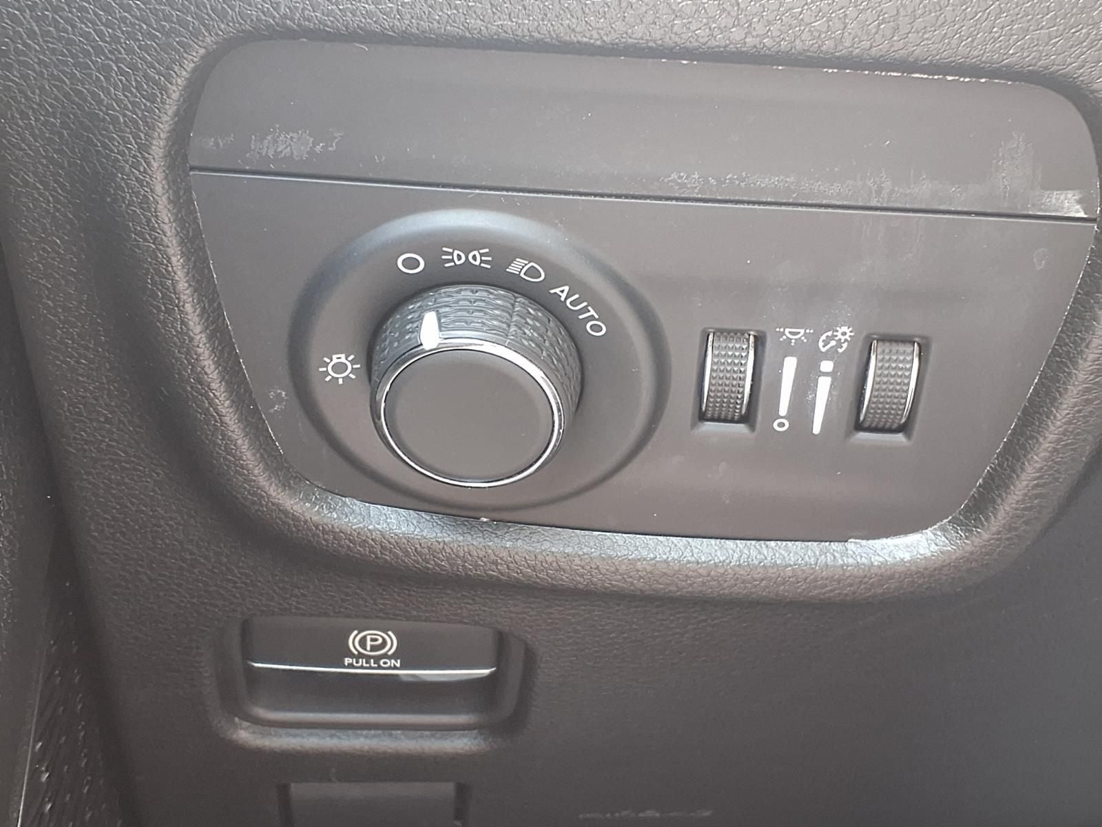 2023 Jeep Grand Cherokee L Laredo BLIND-SPOT