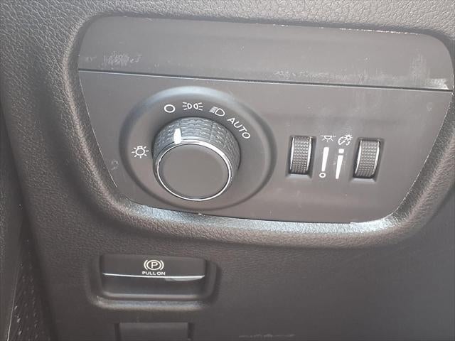 2023 Jeep Grand Cherokee L Laredo BLIND-SPOT