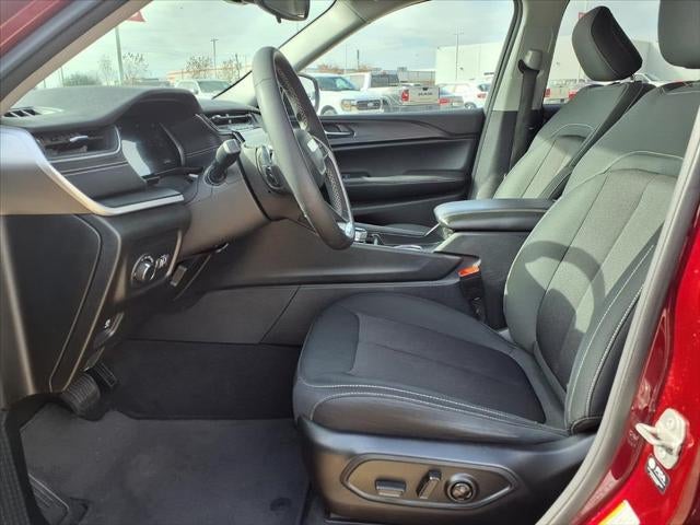 2023 Jeep Grand Cherokee L Laredo APPLE CARPLAY & ANDROID AUTO