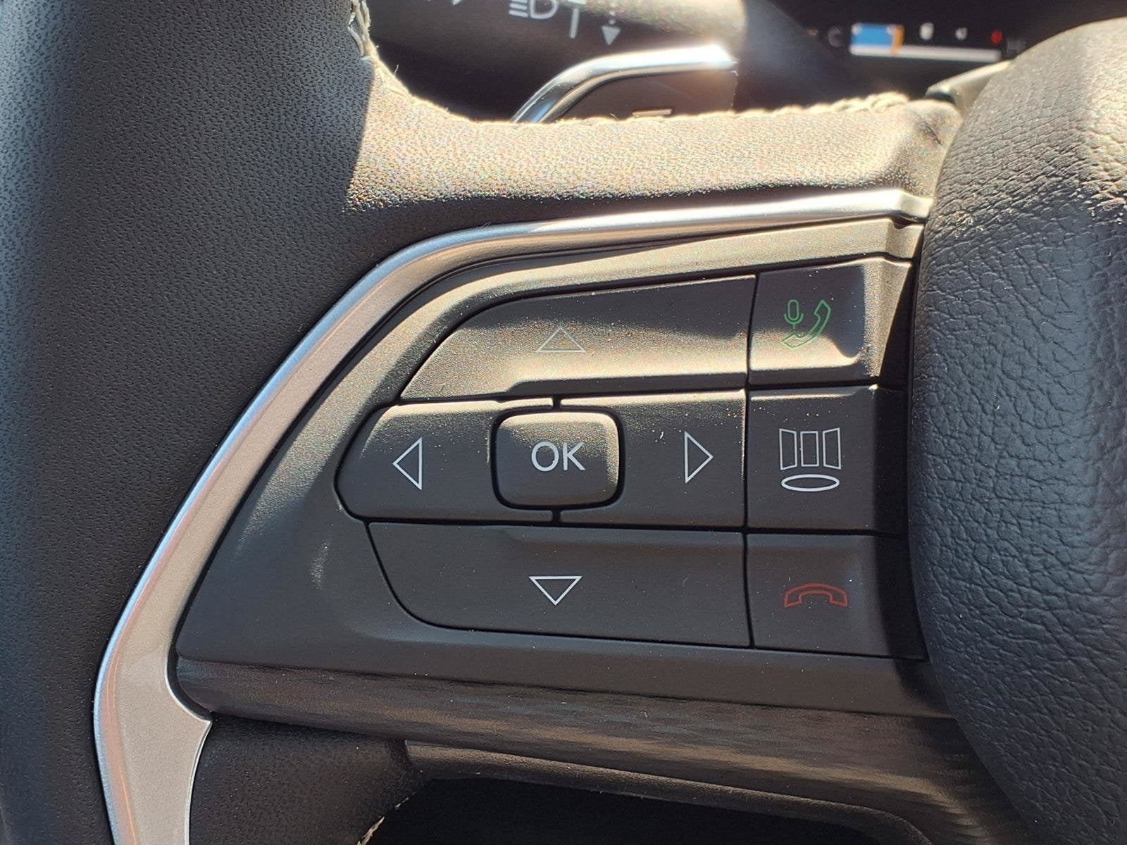2027 Jeep Grand Cherokee L Laredo