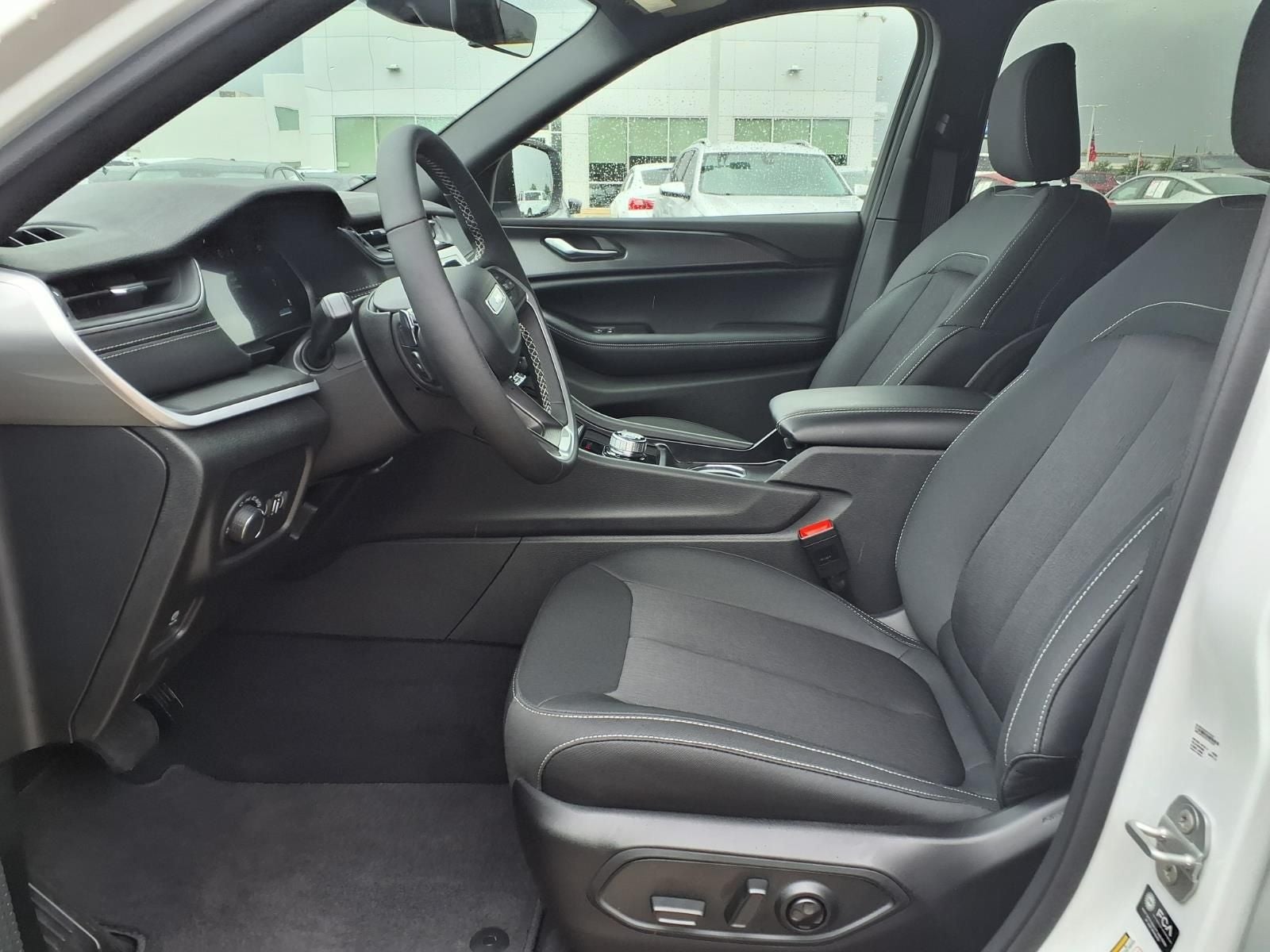 2026 Jeep Grand Cherokee L Laredo