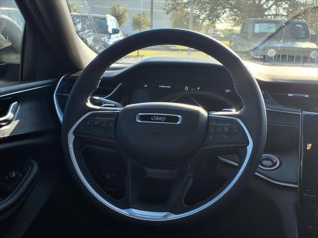 2025 Jeep Grand Cherokee L Laredo X 4X4