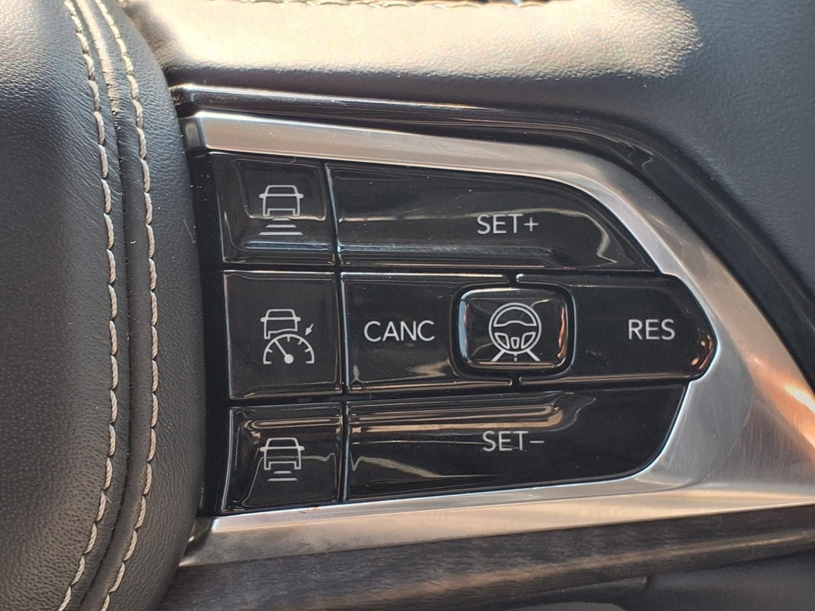 2022 Jeep Grand Cherokee L Overland 4X4 LUXURY TECH IV & ADV. PRO TECH III PKGs