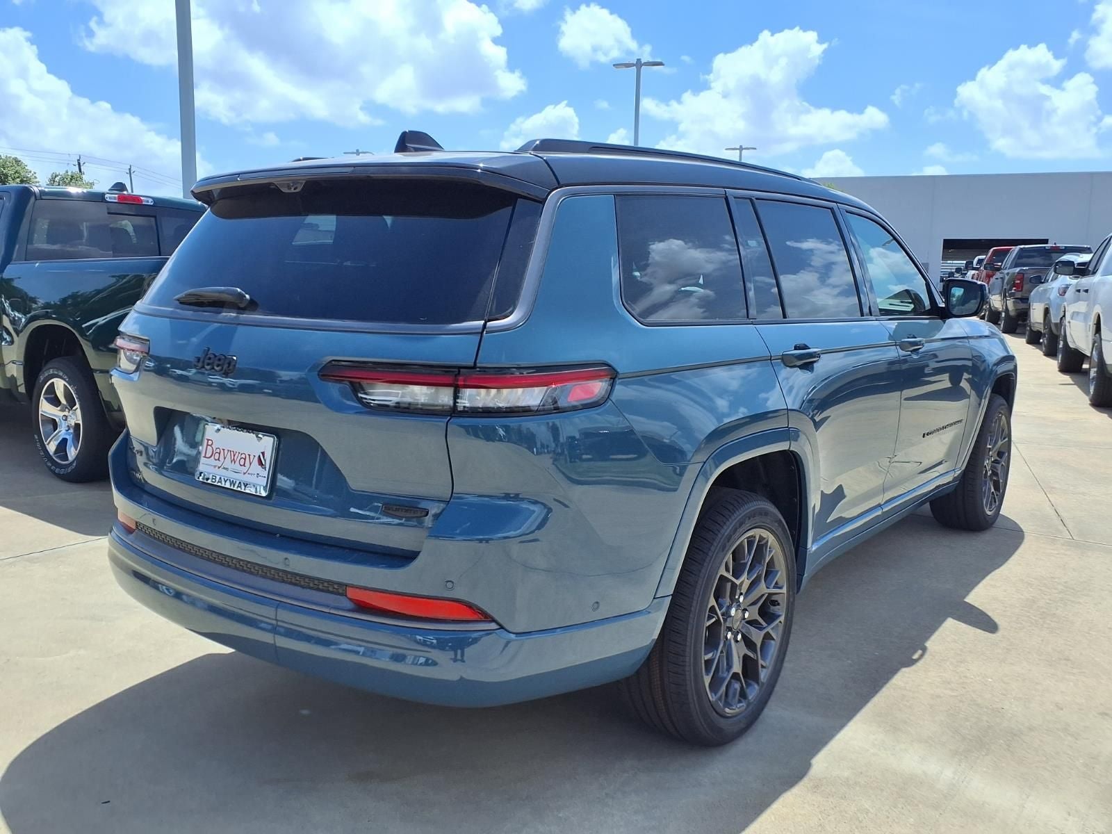 2026 Jeep Grand Cherokee L Summit