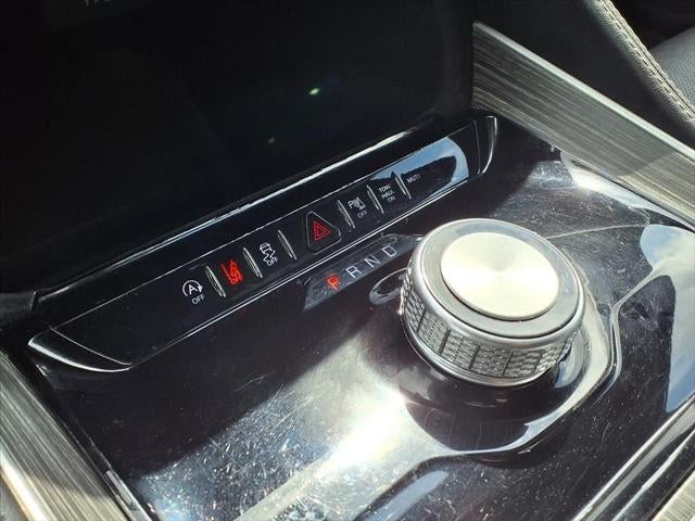 2024 Jeep Wagoneer L Series II BLIND-SPOT & PARKSENSE­®