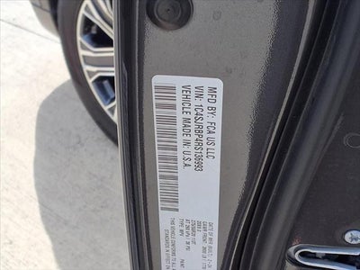 2024 Jeep Wagoneer L Series II BLIND-SPOT & PARKSENSE­®