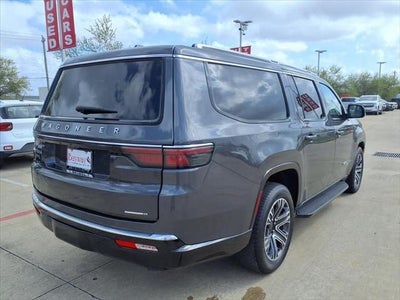 2024 Jeep Wagoneer L Series II BLIND-SPOT & PARKSENSE­®