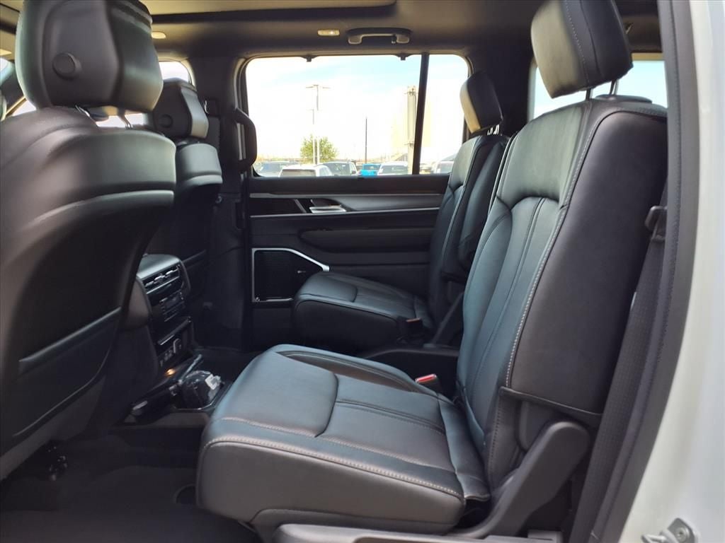 2026 Jeep Grand Wagoneer Limited Reserve