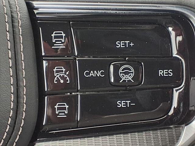2026 Jeep Grand Wagoneer L Summit Obsidian
