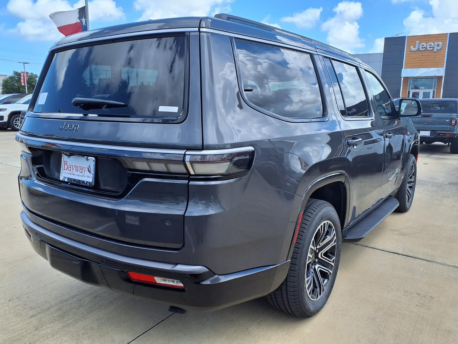 2026 Jeep Grand Wagoneer 4x2