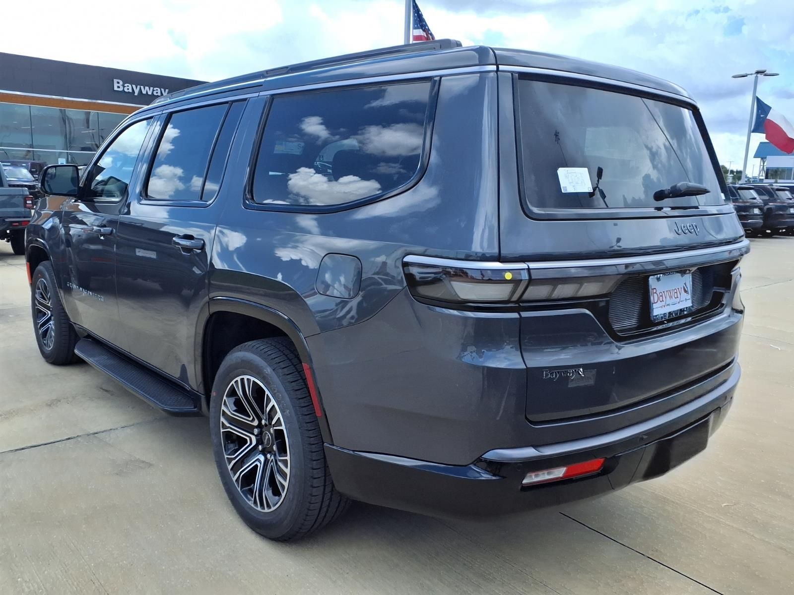 2026 Jeep Grand Wagoneer 4x2