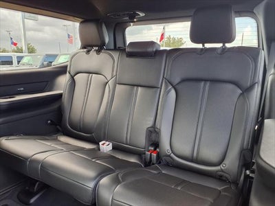 2026 Jeep Grand Wagoneer 4x2