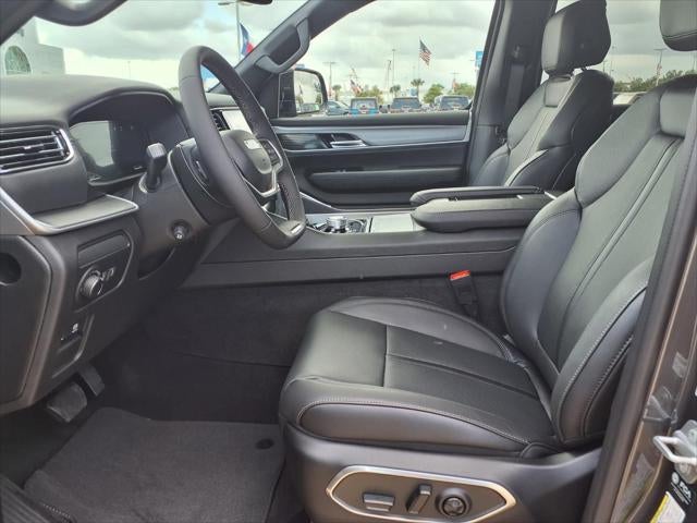 2026 Jeep Grand Wagoneer 4x2
