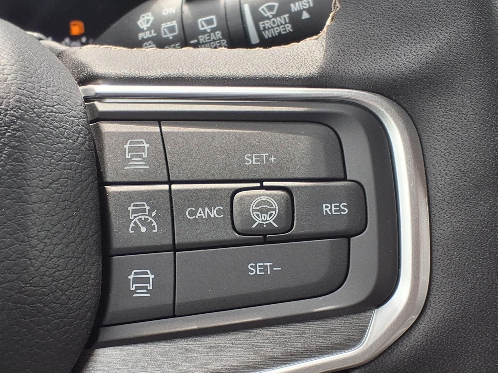 2026 Jeep Grand Wagoneer 4x2