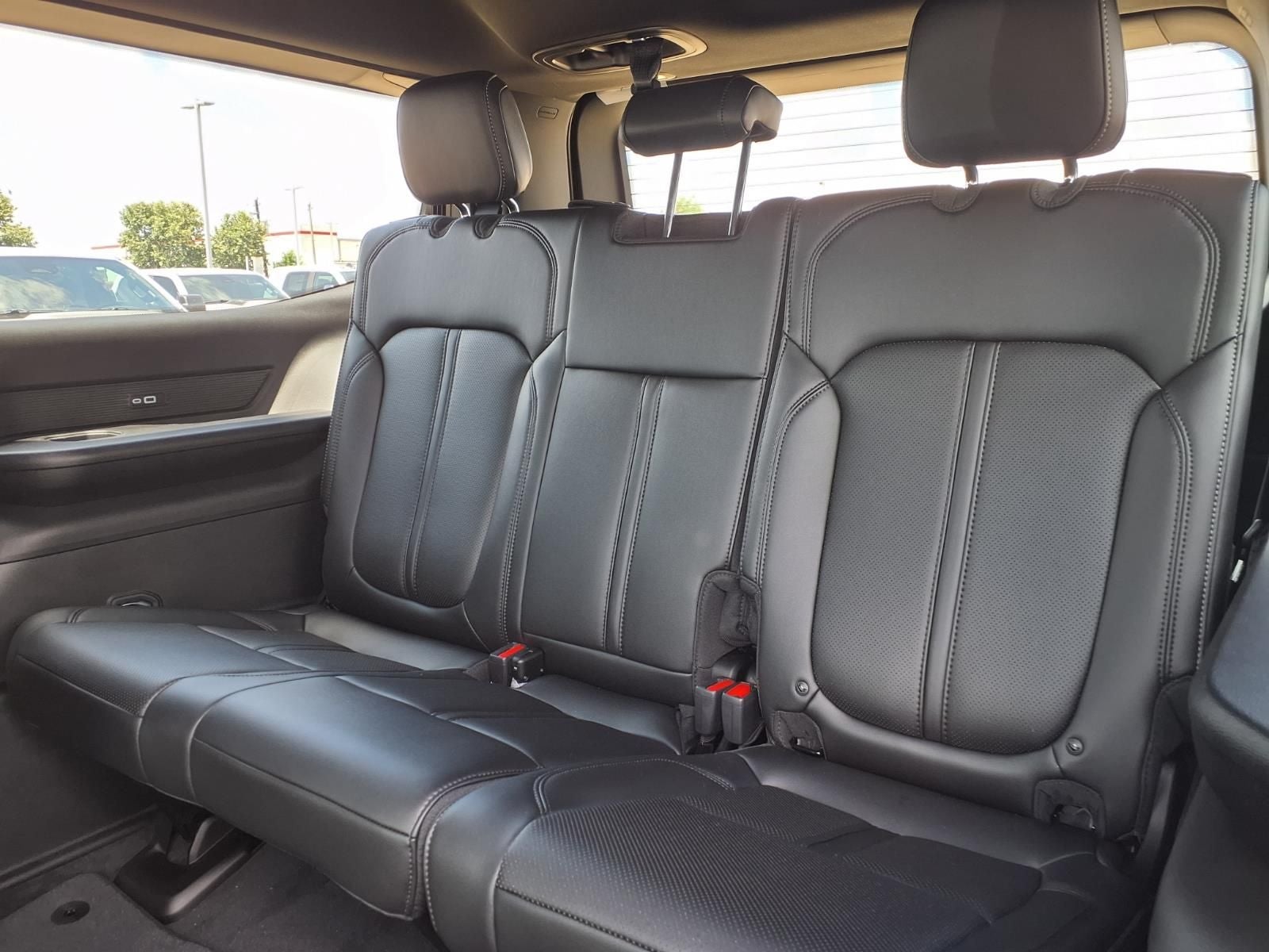2026 Jeep Grand Wagoneer 4x2