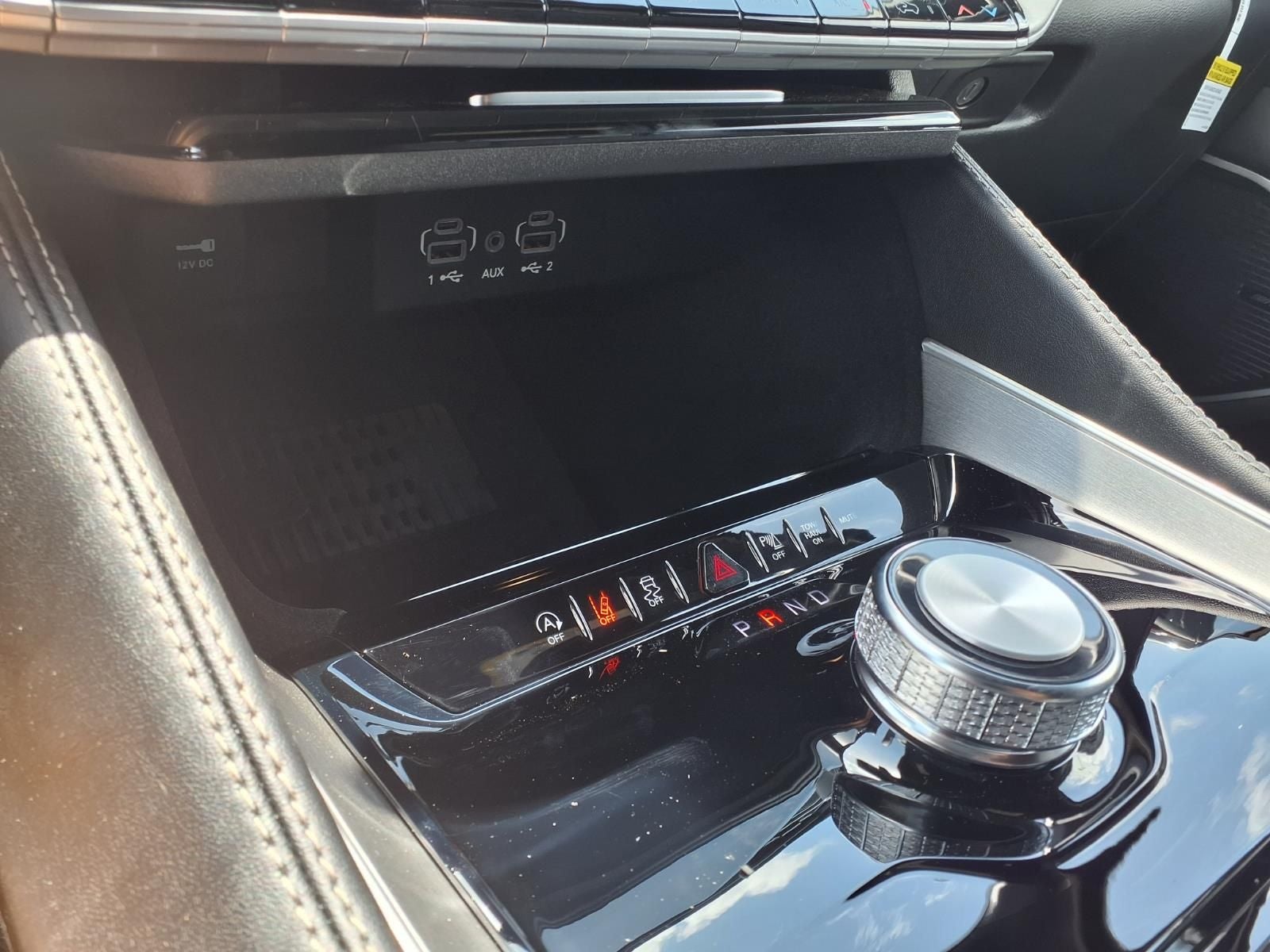 2026 Jeep Grand Wagoneer 4x2