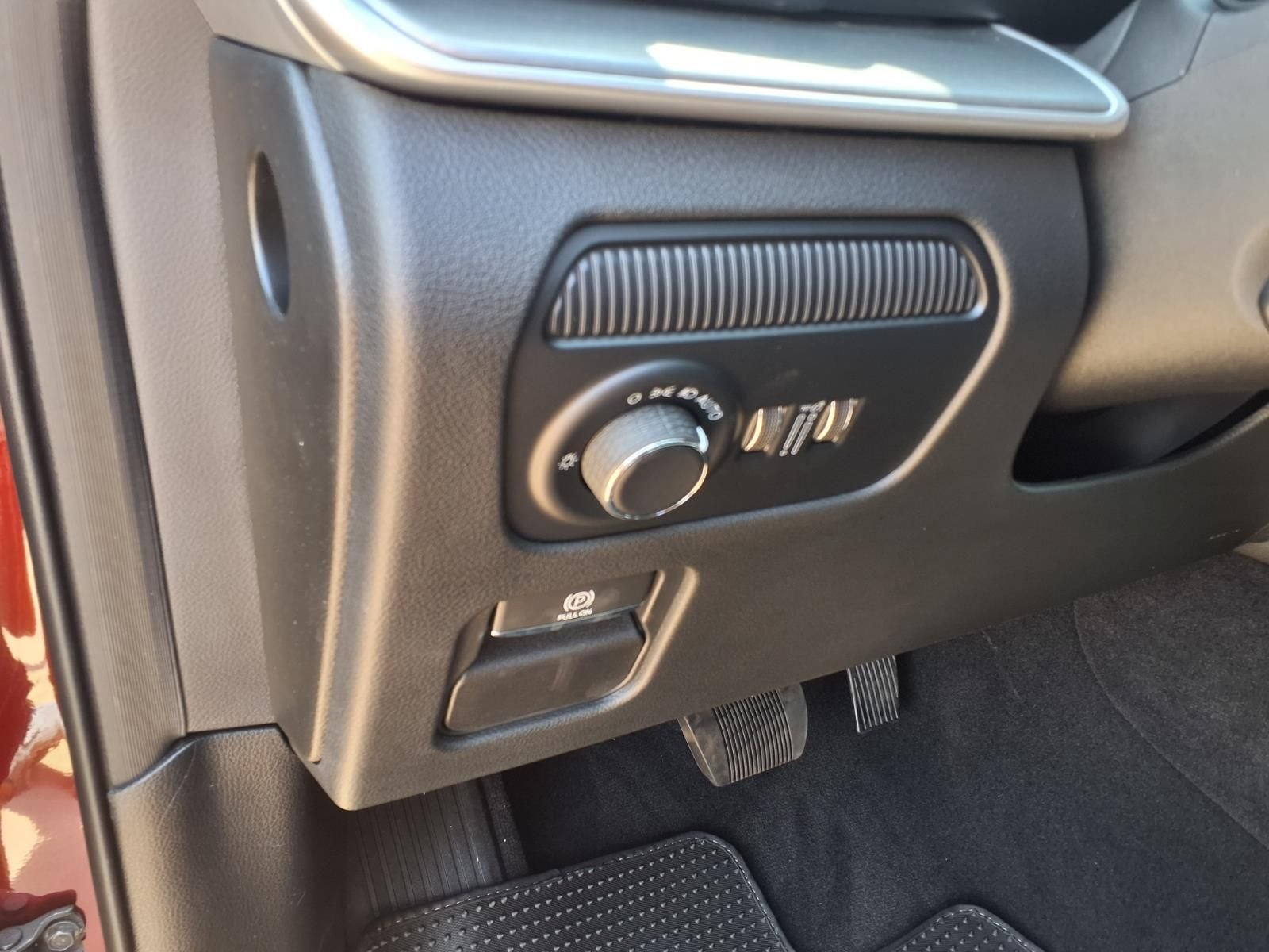 2026 Jeep Grand Wagoneer 4x2