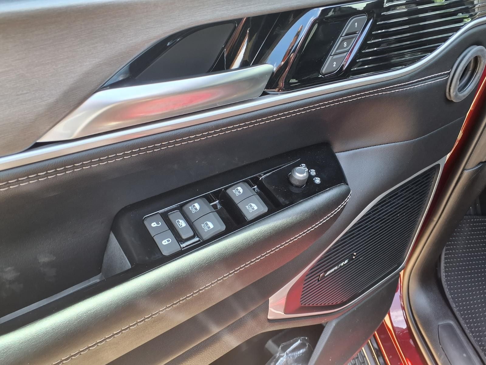 2026 Jeep Grand Wagoneer 4x2