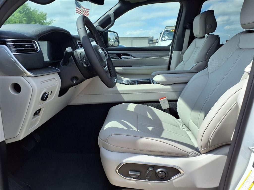 2026 Jeep Grand Wagoneer 4x2