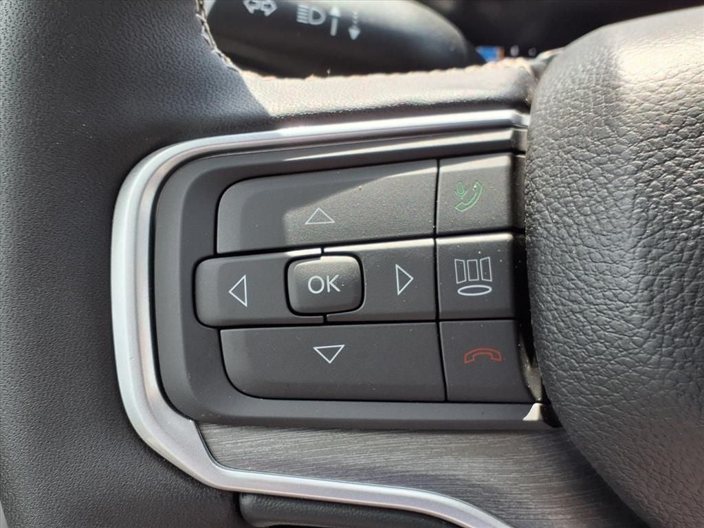 2026 Jeep Grand Wagoneer 4x2