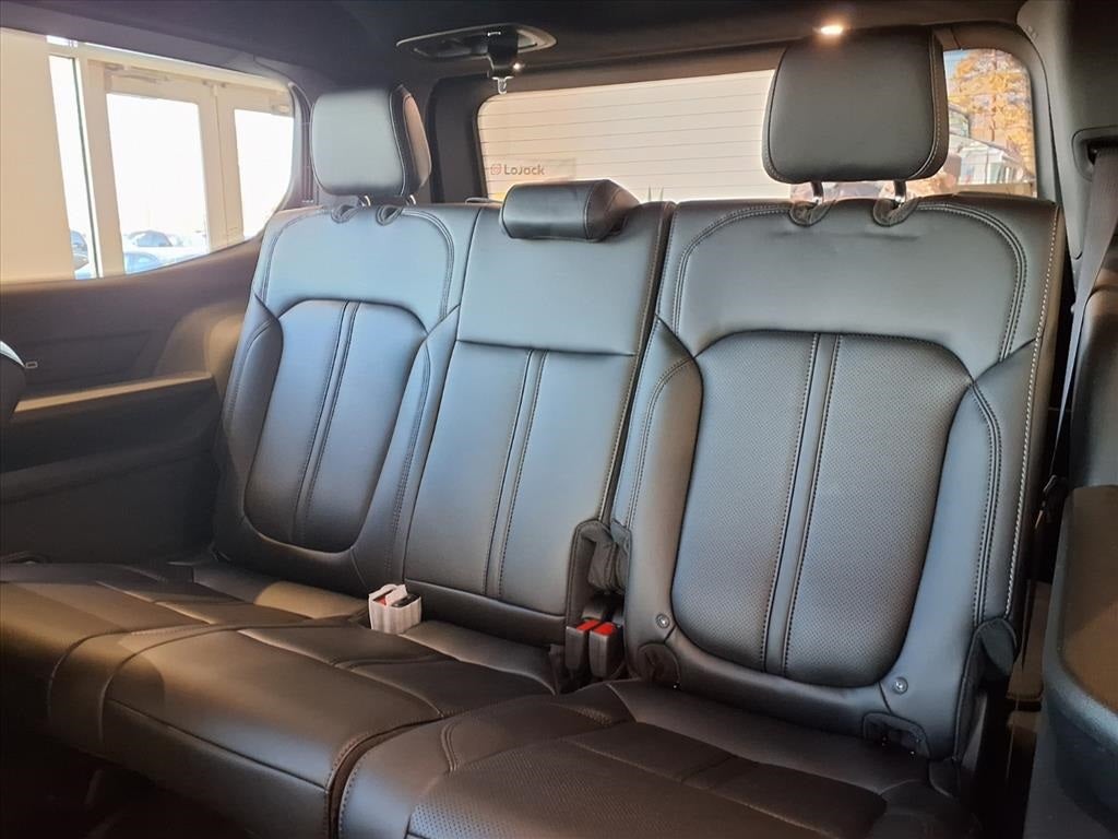 2026 Jeep Grand Wagoneer 4x2