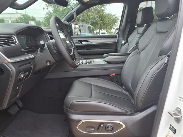 2026 Jeep Grand Wagoneer 4x2