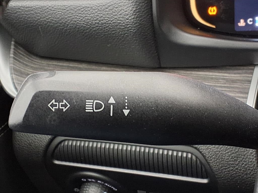 2024 Jeep Wagoneer Series II 2ND-ROW SEATING GROUP