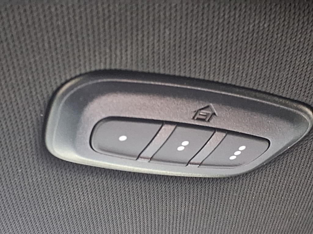 2024 Jeep Wagoneer Series II 2ND-ROW SEATING GROUP