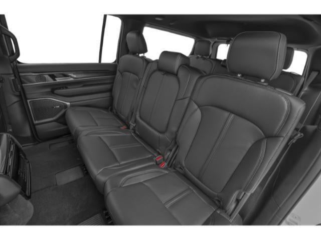2024 Jeep Wagoneer Series II 2ND-ROW SEATING GROUP
