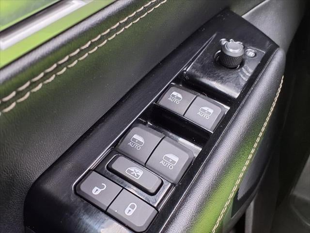 2024 Jeep Wagoneer Series II PARKSENSE® & BLIND-SPOT