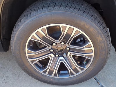 2025 Jeep Wagoneer Base