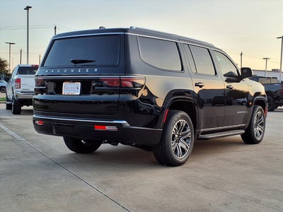 2025 Jeep Wagoneer Base