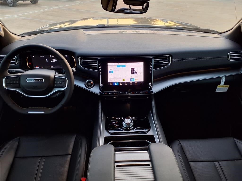 2025 Jeep Wagoneer Base