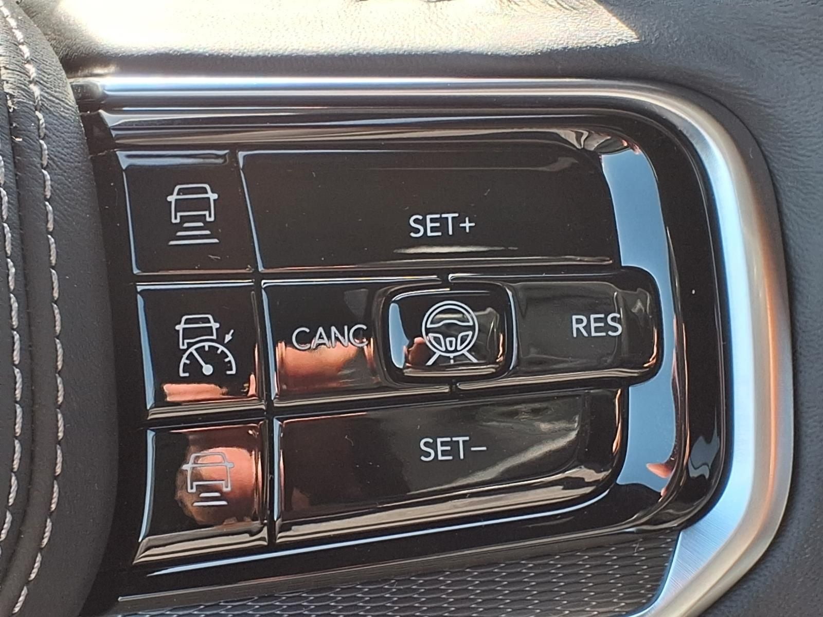 2026 Jeep Grand Wagoneer Summit Obsidian