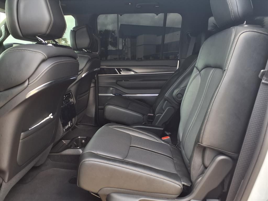 2026 Jeep Grand Wagoneer Summit Obsidian