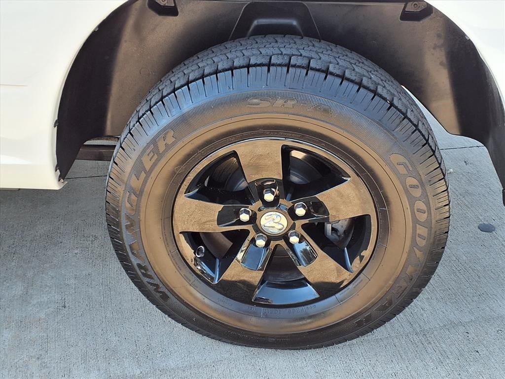 2024 RAM 1500 Classic Tradesman CHROME PLUS PKG