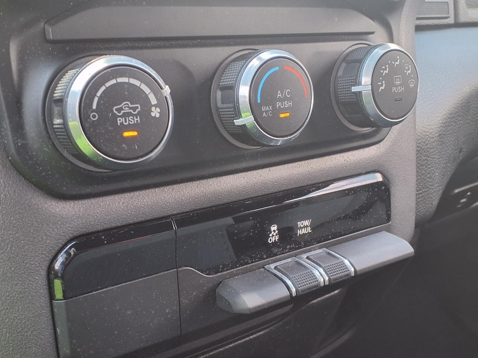 2022 RAM RAM 1500 Big Horn/Lone Star eTORQUE