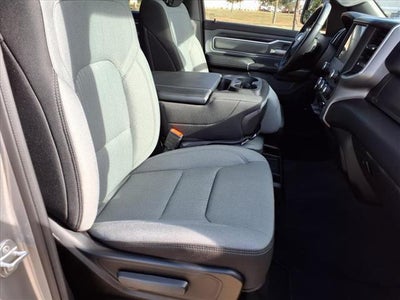 2022 RAM RAM 1500 Big Horn/Lone Star eTORQUE