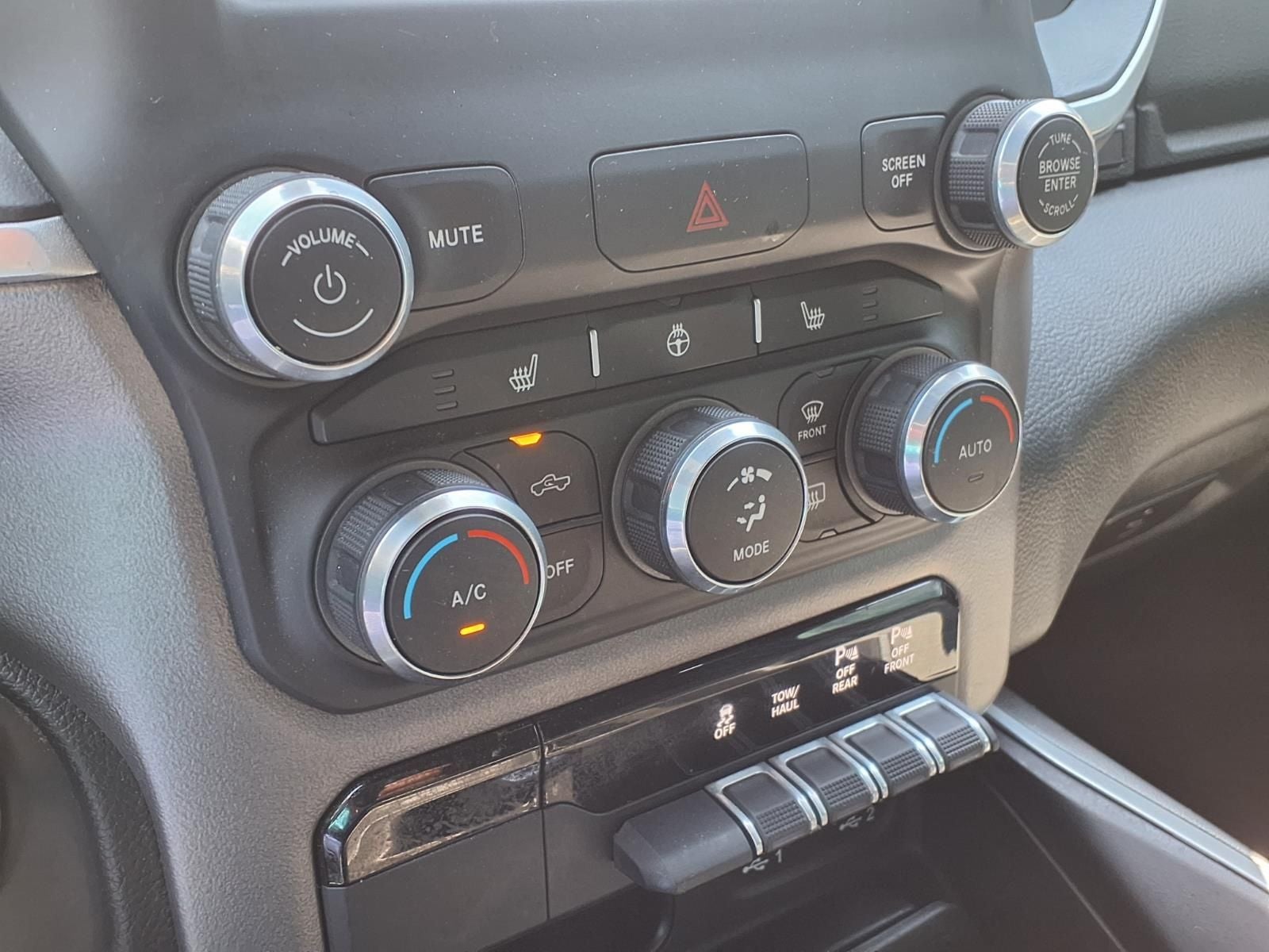 2022 RAM RAM 1500 Big Horn/Lone Star NIGHT EDITION