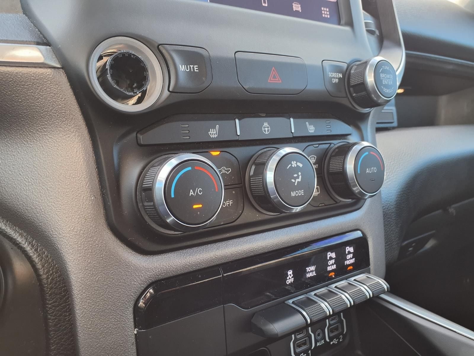 2022 RAM RAM 1500 Big Horn/Lone Star NIGHT EDITION