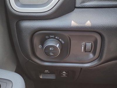 2022 RAM 1500 Big Horn/Lone Star BIG HORN PKG