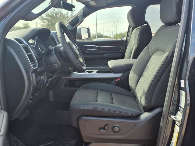 2027 RAM 1500 Big Horn/Lone Star